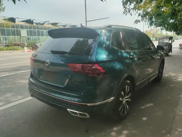 Volkswagen Tiguan L — Фото автомобиля 6