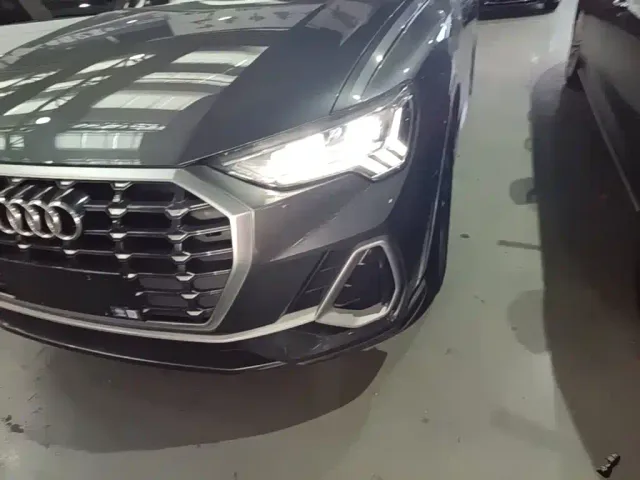 Audi Q3 — Фото автомобиля 23