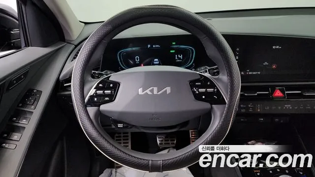 Kia Niro The All New Niro Signature — Фото автомобиля 14