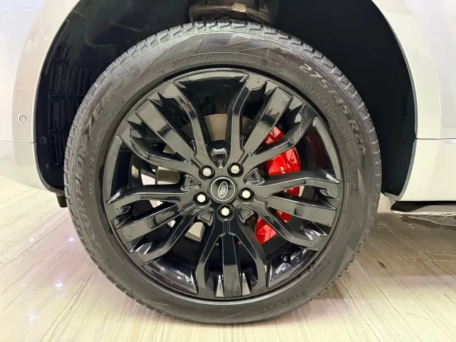 Land Rover Range Rover Sport — Фото автомобиля 21