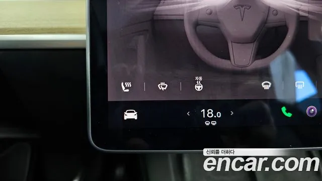 Tesla Model Y — Фото автомобиля 29