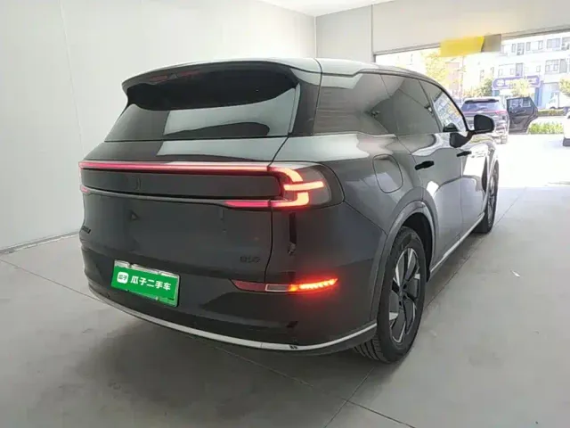 Changan Qiyuan Q07 — Фото автомобиля 6