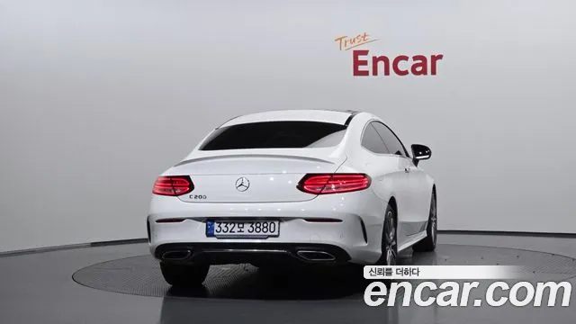 Mercedes-Benz C-Class — Фото автомобиля 4