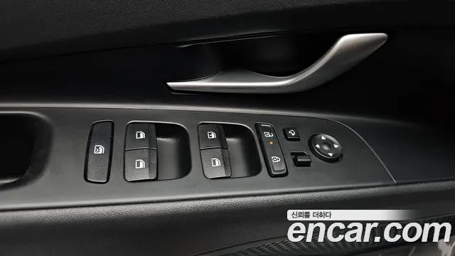 Hyundai AVANTE — Фото автомобиля 27