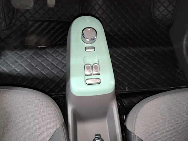 Changan Lumin — Фото автомобиля 13