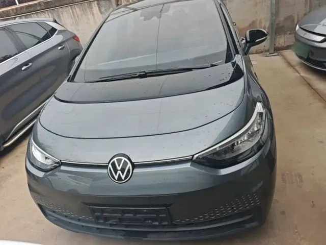 Volkswagen ID.3 — Фото автомобиля 2