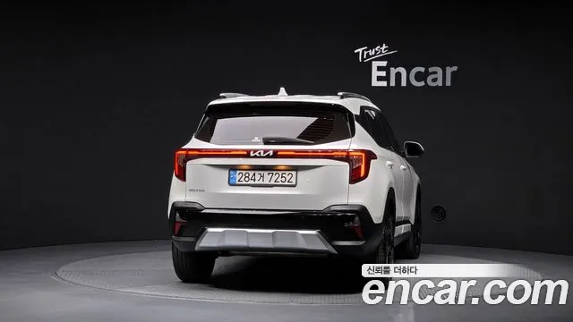 Kia Seltos New — Фото автомобиля 4