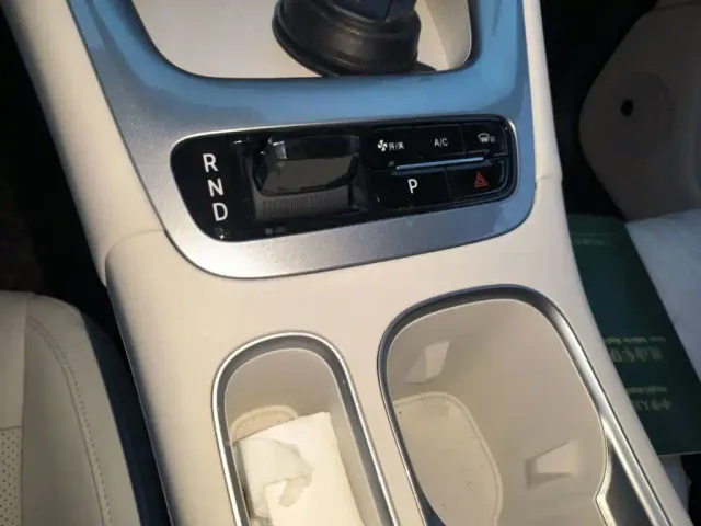 Geely Starry Wish — Фото автомобиля 15