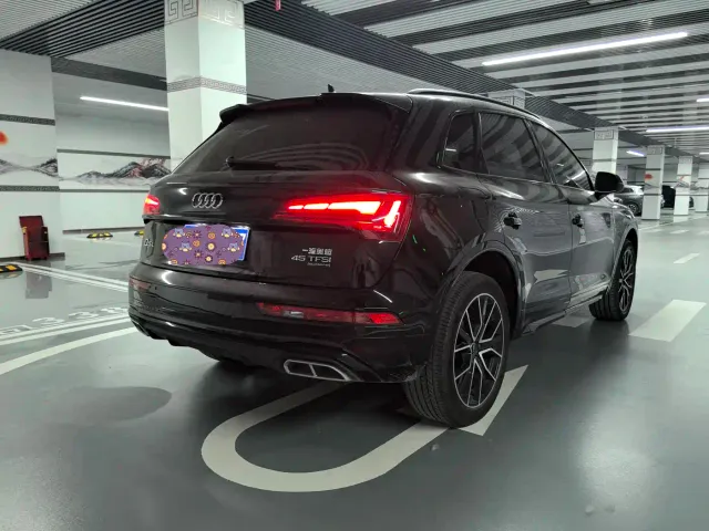 Audi Q5L — Фото автомобиля 6