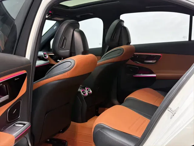 Mercedes-Benz C-Class — Фото автомобиля 12