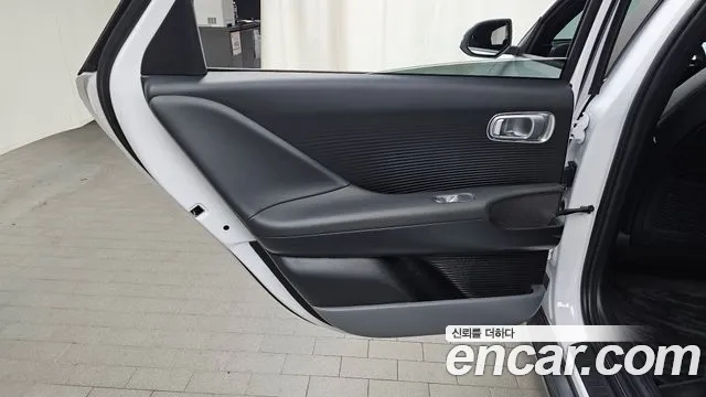 Hyundai Ioniq 6 — Фото автомобиля 14