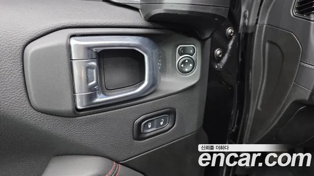 Jeep Wrangler Wrangler (JL) 2.0 Rubicon 2 двери — Фото автомобиля 19