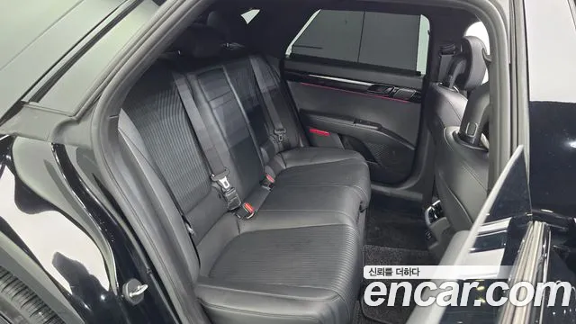 Hyundai Grandeur GN7 — Фото автомобиля 18
