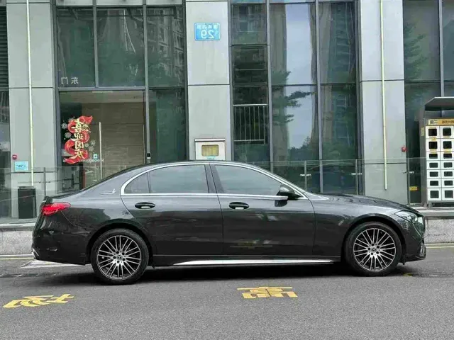 Mercedes-Benz C-Class — Фото автомобиля 4
