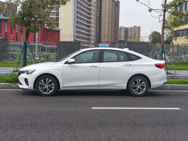 Buick Verano — Фото автомобиля 3