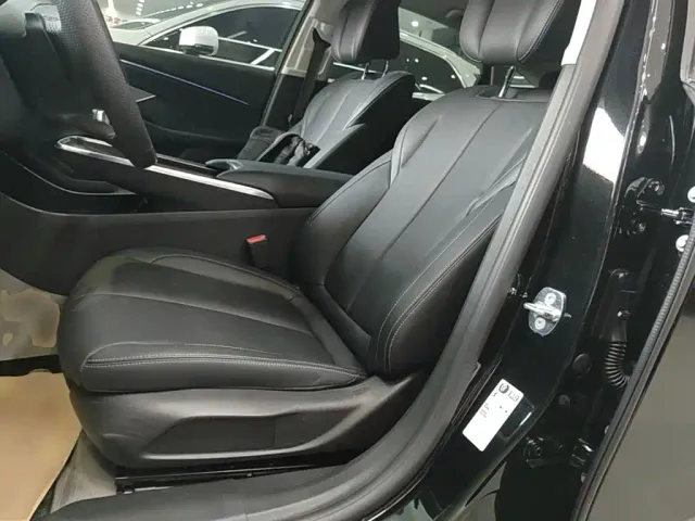 Buick LaCrosse — Фото автомобиля 14