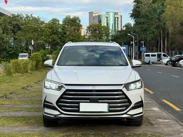 BYD Song Pro — Фото автомобиля 2
