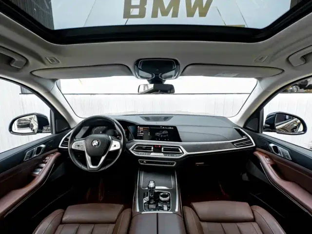 BMW X7 — Фото автомобиля 14