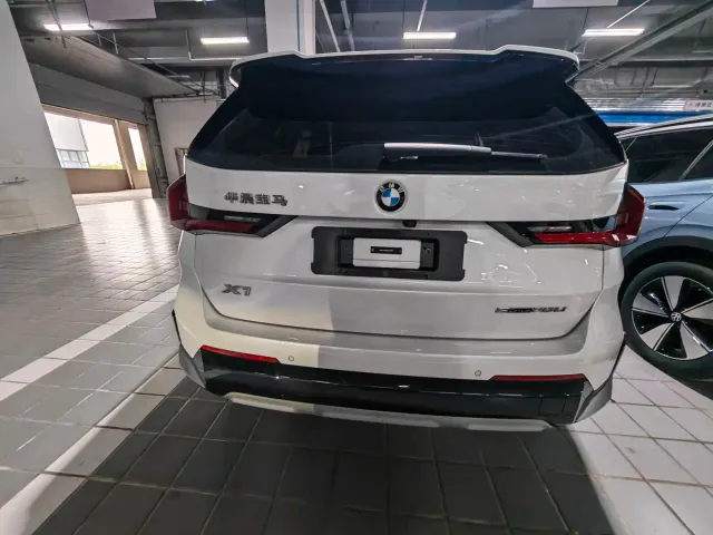 BMW X1 — Фото автомобиля 3