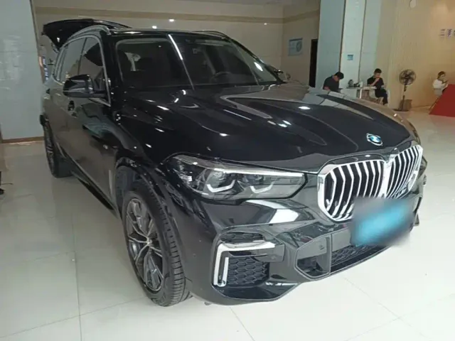 BMW X5 — Фото автомобиля 3
