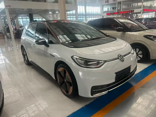 Volkswagen ID.3 — Фото автомобиля 3