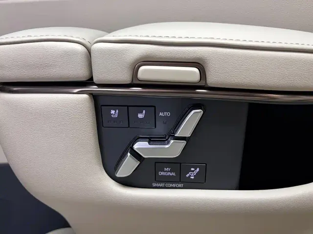 Toyota Alphard — Фото автомобиля 18