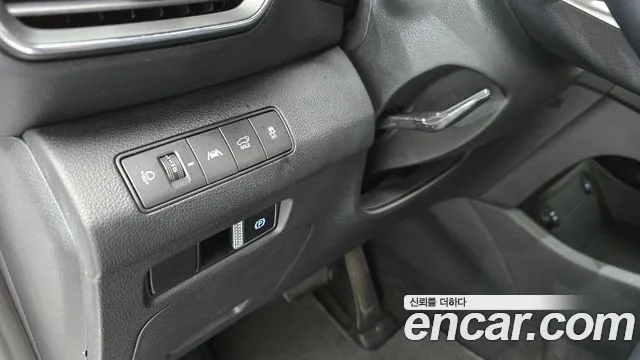 Hyundai Santafe Новый Santa Fe Бензин 2.5T 2WD — Фото автомобиля 15