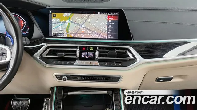 BMW X7 — Фото автомобиля 14