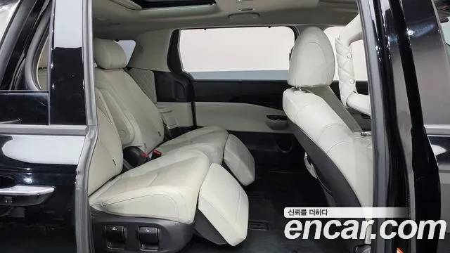 Kia Canival Carnival 4 поколение Бензин 7 мест Noblesse — Фото автомобиля 8