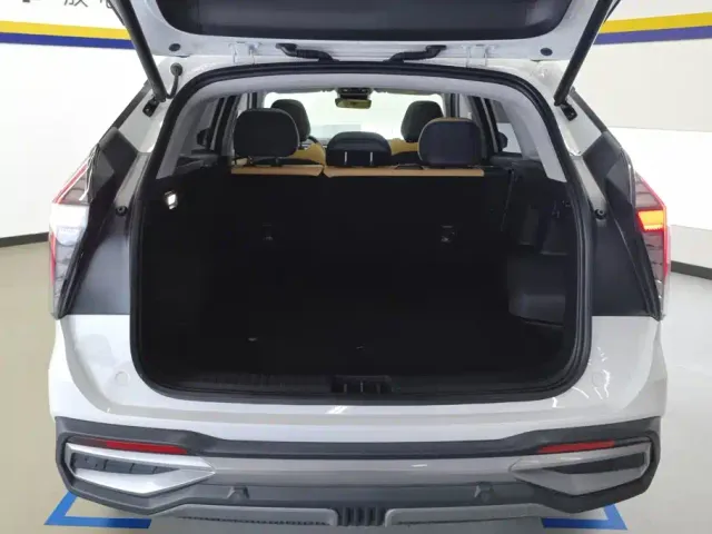 Geely Boyue L — Фото автомобиля 4