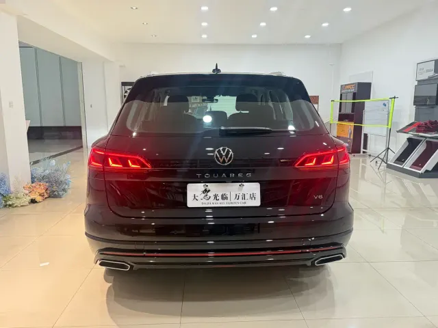 Volkswagen Touareg — Фото автомобиля 6