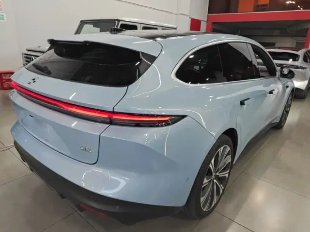 Nio ET5 Touring — Фото автомобиля 6