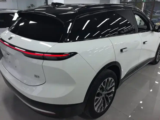 Nio ES6 — Фото автомобиля 3