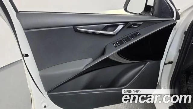 Kia Niro The All New — Фото автомобиля 13