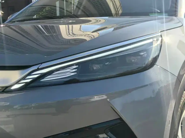 BYD Yuan PLUS — Фото автомобиля 8