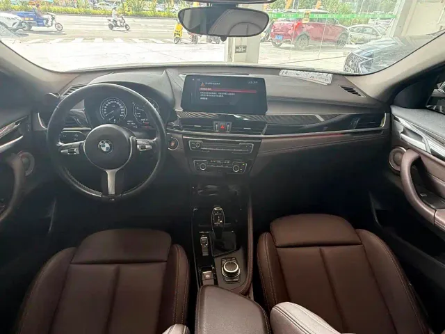 BMW X2 — Фото автомобиля 2