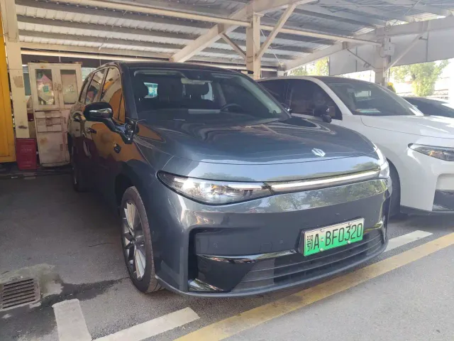 Leapmotor C10 — Фото автомобиля 3