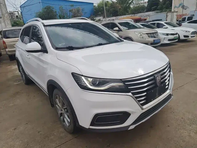 Roewe RX5 — Фото автомобиля 3