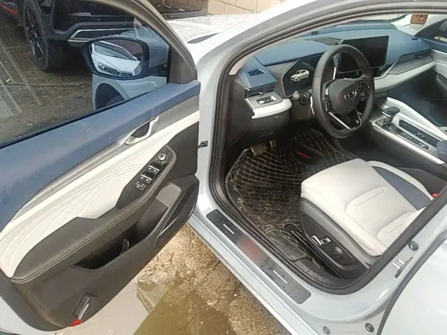 Geely Xingrui — Фото автомобиля 15