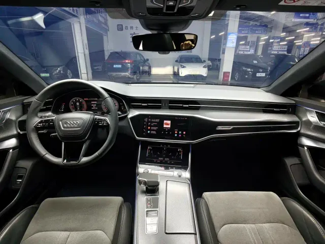 Audi A6L — Фото автомобиля 4