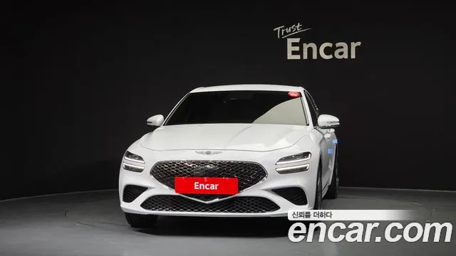 Genesis G70 Новый G70 Бензин 2.5T 2WD — Фото автомобиля 3