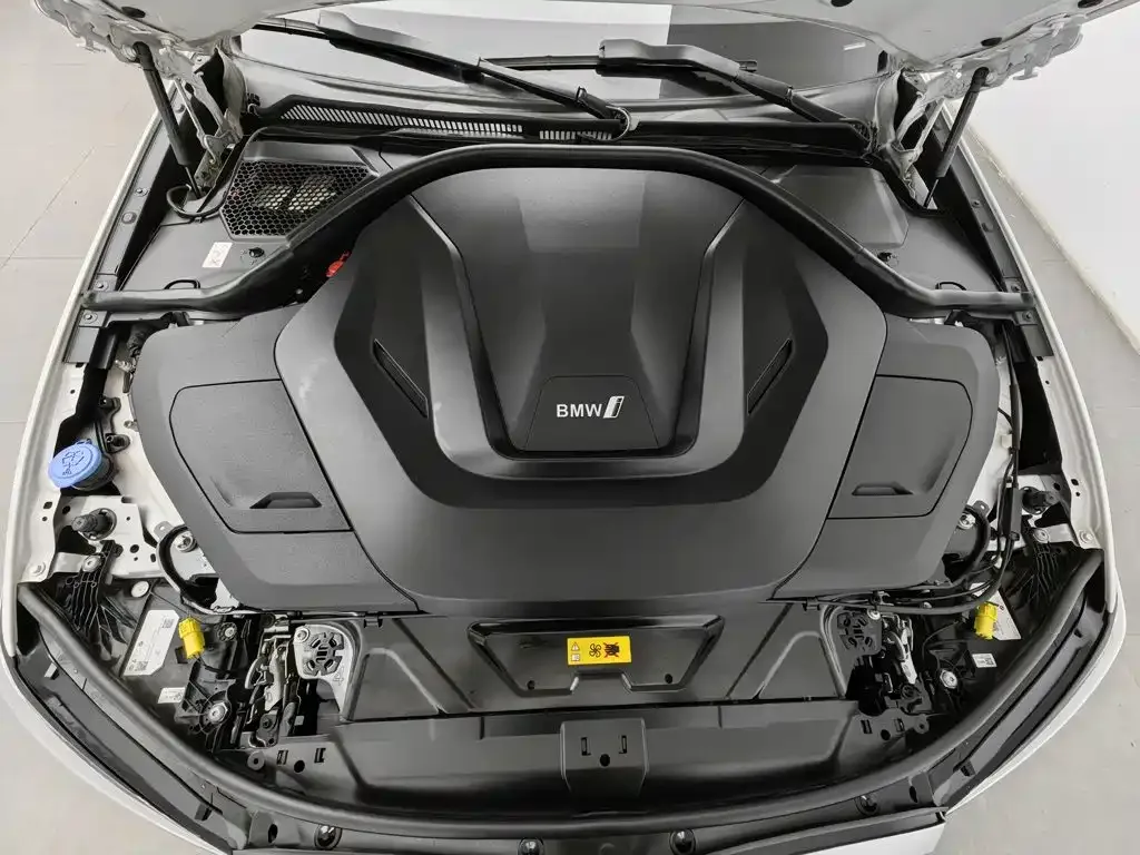 BMW BMW i3 2022 eDrive 35 L — Фото автомобиля 6