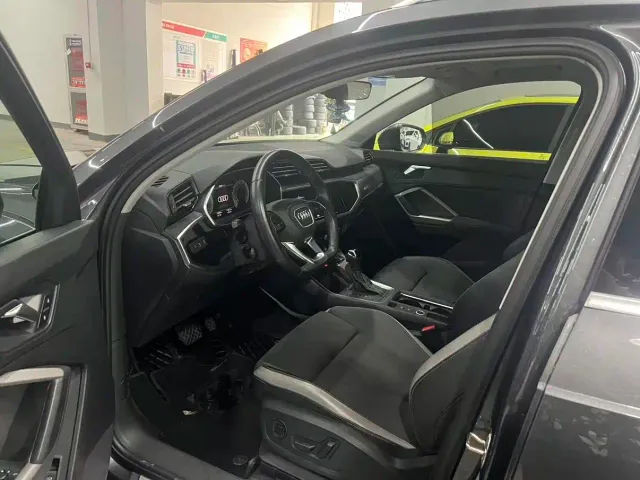 Audi Q3 — Фото автомобиля 4