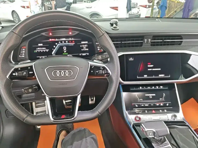 Audi S7 — Фото автомобиля 9