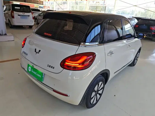 Wuling Bingo — Фото автомобиля 6