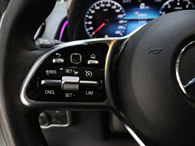 Mercedes-Benz GLB-Class — Фото автомобиля 16