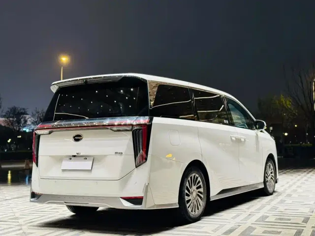 GAC Trumpchi M8 — Фото автомобиля 5
