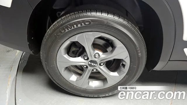 Kia Seltos — Фото автомобиля 5