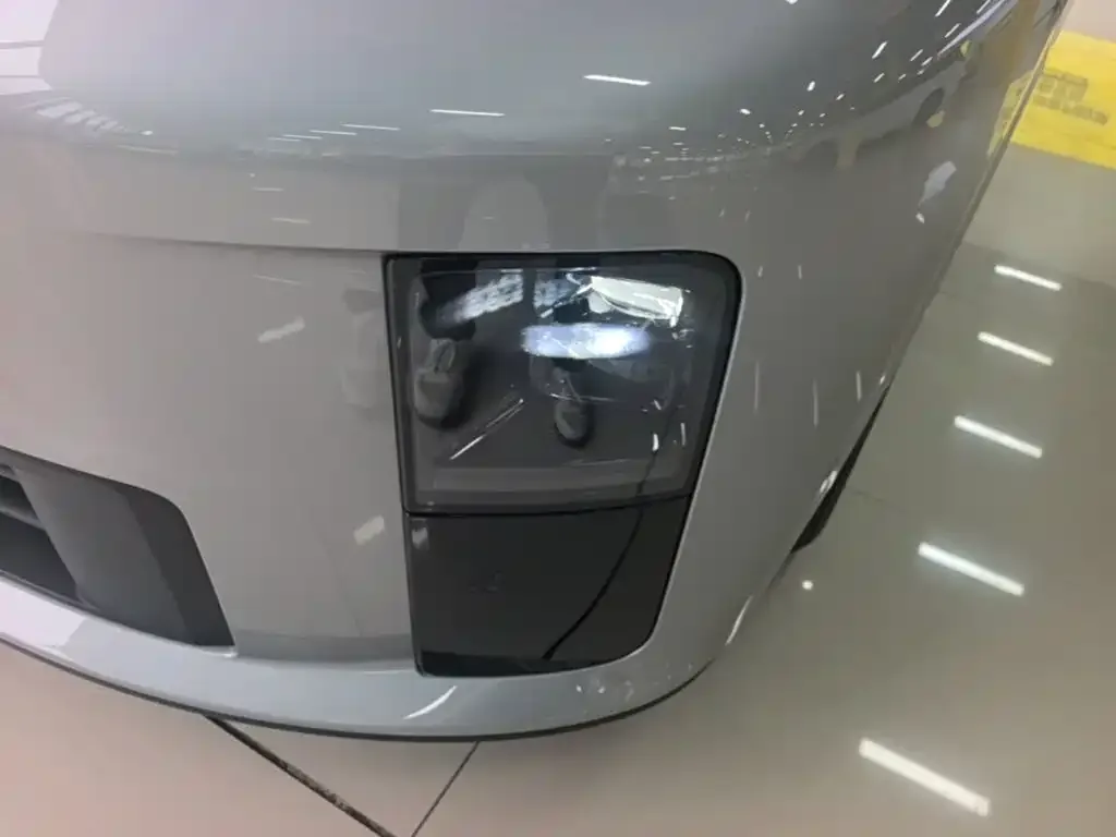 Li Auto Li Auto i6 2025 2WD Base Model — Фото автомобиля 23