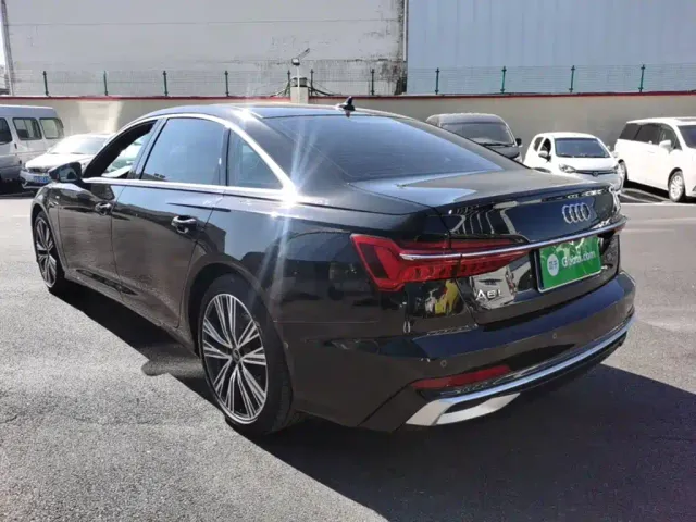 Audi A6L — Фото автомобиля 4